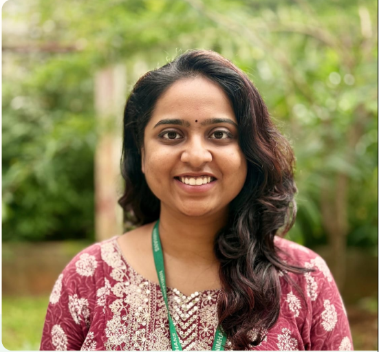 Dr Vyashali